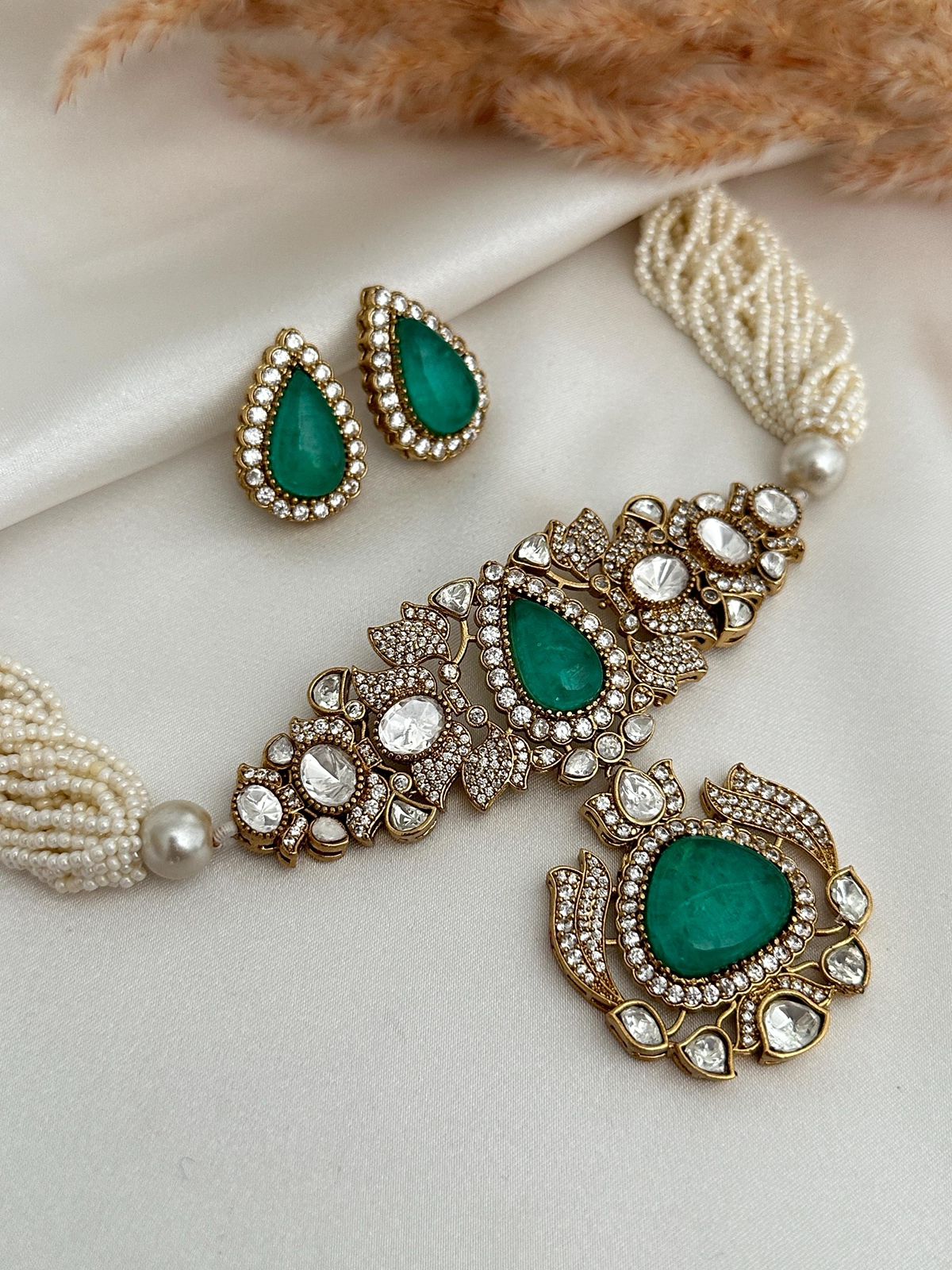 Premium Doublet Choker Necklace with White Beads