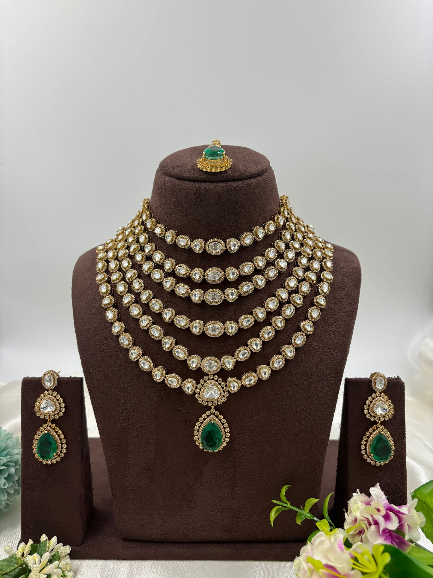 EMERALD LAYER MOISSONITE KUNDAN NACKLACE