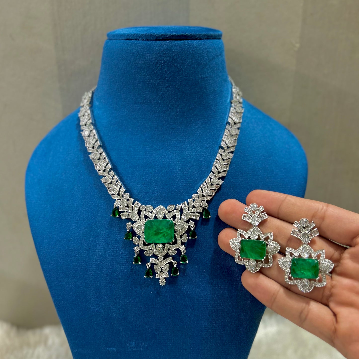 Celebrity inspired Nacklace