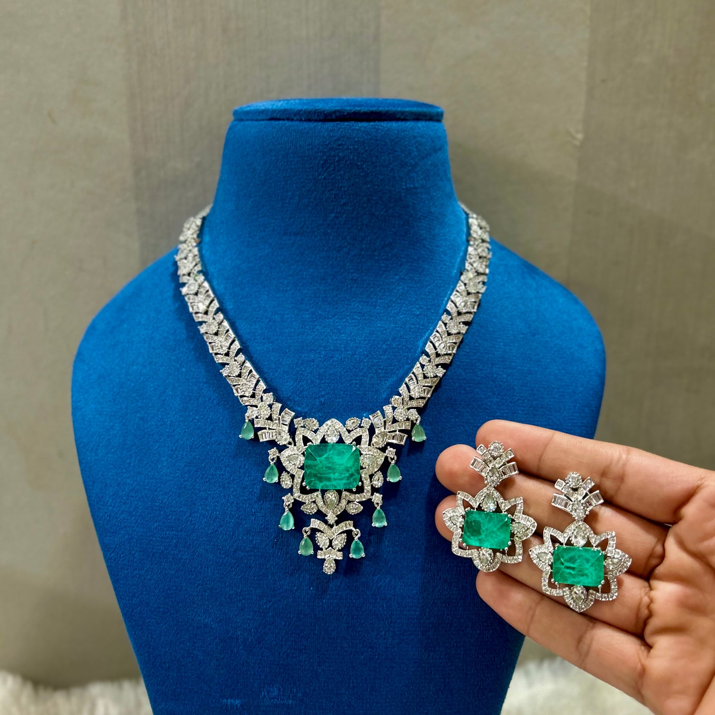 Celebrity inspired Nacklace