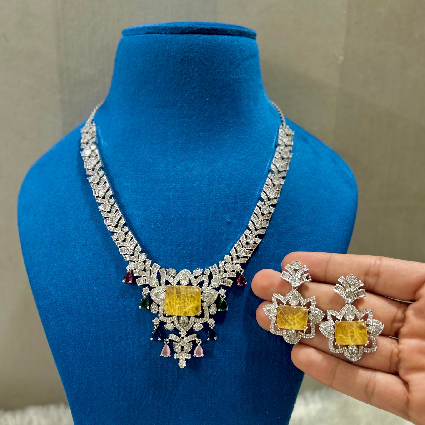 Celebrity inspired Nacklace